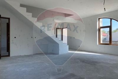 Vanzare vila cu 5 camere-Comuna Lunguletul/ Judetul Dambovita - 3