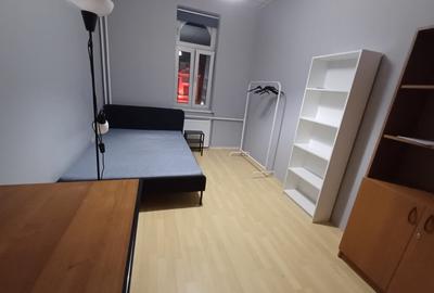 Garsonieră decomandată, mobilată în Central - 9