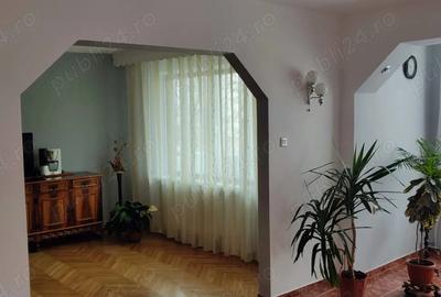 Apartament 3 camere - etaj 1, bloc izolat. - 1