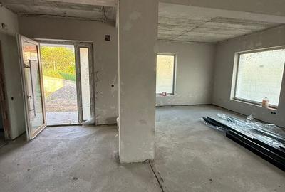 Casă cu 4 camere cu Teren 500 Mp în Corunca - 10