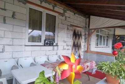 Casă cu 4 camere cu Teren 1800 Mp în Central - 9