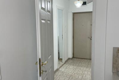 Garsonieră decomandată, mobilată în Tei - 9