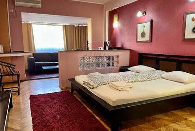 Garsoniera spatioasa - Piata Romana, vedere spre ASE, disponibila acum - 2