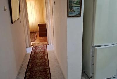 Apartament cu 3 camere decomandat în Central - 1