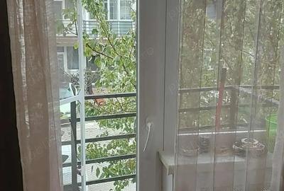 Vind garsoniera partial mobilata - 10