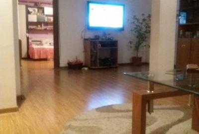 Casă cu 3 camere în Militari