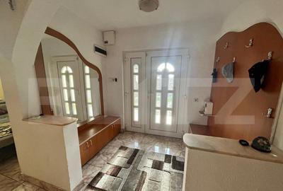 Casa de vanzare , 258.00 utili + 418 teren, zona Closca - 1