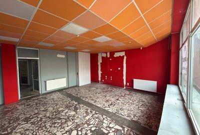 Spațiu comercial, de 74 mp, în Micro 20 - 2