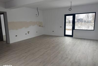 Casă cu 3 camere cu Teren 375 Mp în Berceni - 2