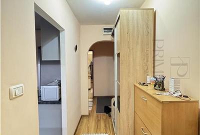 Apartament cu 3 camere semidecomandat, mobilat în Buziașului - 8
