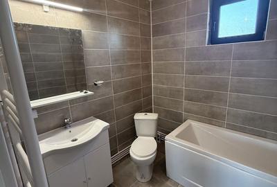 Casă cu 4 camere în Valu lui Traian