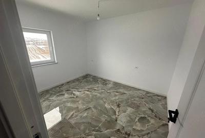 Apartament cu 2 camere semidecomandat în Tișăuți - 10