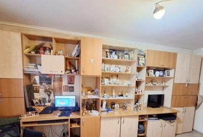 Garsoniera  | Etaj 3/4 Bloc tip Vila | Zona Racadau  | Pret 86.900 Euro - 2