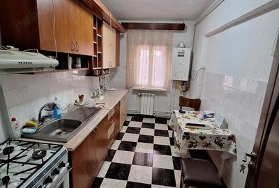Apartament cu 3 camere decomandat în Bahne - 5