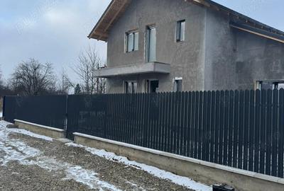Casă cu 7 camere în Șerbănești - 5