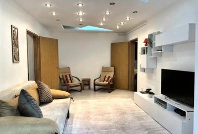 Apartament cu 2 camere semidecomandat, mobilat în Domenii