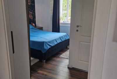 Apartament cu 3 camere decomandat în Central - 1