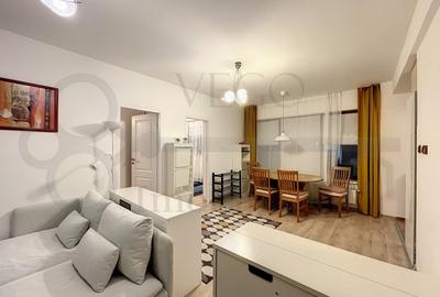Apartament cu 3 camere semidecomandat, mobilat în Europa