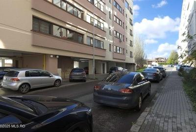 	Km 4-5 - Lidl, Garsoniera decomandata, 40 mp, incadrata, etajul 1! - 3