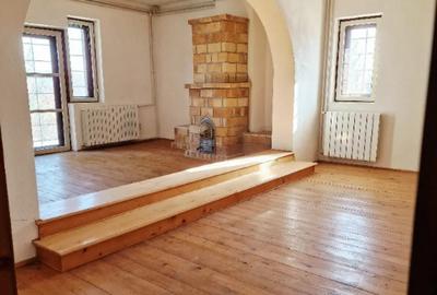 Casă cu 8 camere cu Teren 3659 Mp în Gura Beliei - 4