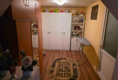 Casă individuală cu 4 camere cu Canalizare în Central - 4