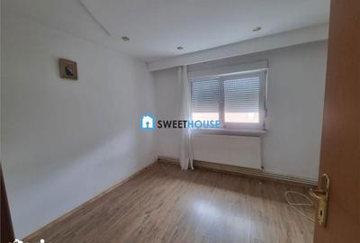 Apartament cu 3 camere semidecomandat în Central - 4