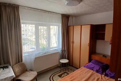 Inchiriez apartament - 1