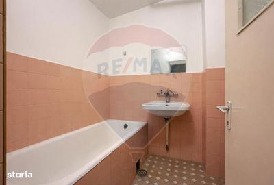 Apartament cu 4 camere decomandat în Central - 13