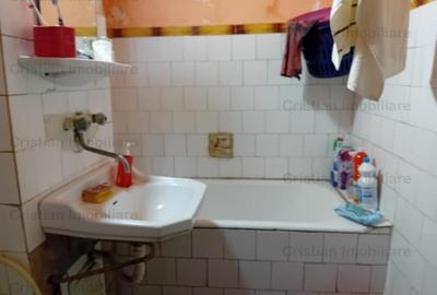 Etaj 2 Confort 1 Decomandat 2 camere 50mp Viziru 3 - 4