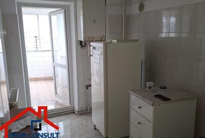 PARCUL CATEDRALEI , doua decomandate,lift NOU, cod CE 1038 - 4