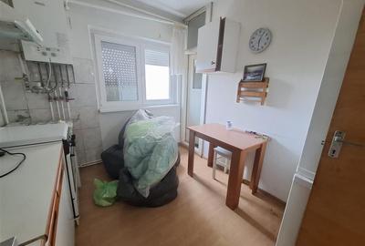 Apartament decomandat 3 camere 2 bai balcon zona Terezian - 10