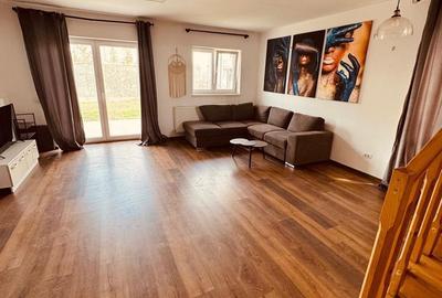 Casă cu 4 camere cu Teren 300 Mp în Central - 1