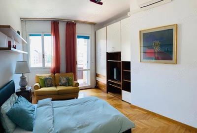 Garsonieră în Titan - 1