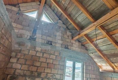 Casa la rosu de vanzare in Vulcan - Brasov - 13