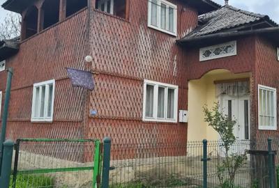 Casă cu 4 camere cu Teren 10 Mp în Moisei - 6