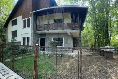 Casă cu 7 camere cu Teren 916 Mp în Cornu - 7