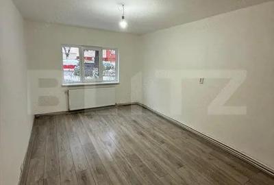 Apartament cu 4 camere decomandat în Central - 3