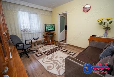 Apartament cu 3 camere semidecomandat în Neptun - 11