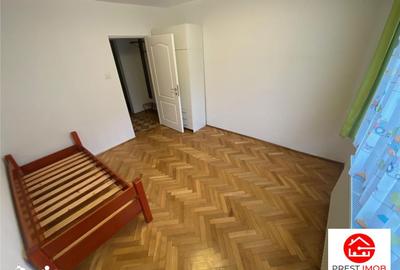 Apartament cu 3 camere decomandat în Tudor - 8