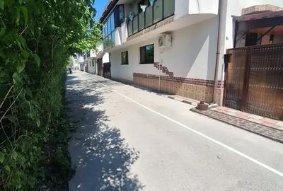 Casă cu 3 camere cu Teren 110 Mp în Central