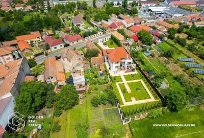 Teren intravilan cu casa demolabila, aproximativ 2000 mp, zona Aradul Nou - 2