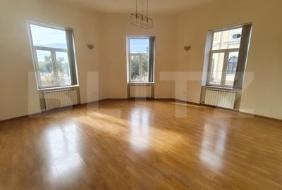Apartament cu acoperis inalt(stil evreiesc), 98 mp, Ultracentral Apartament cu acoperis inalt(stil evreiesc), 98 mp, Ultracentral - 1