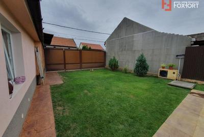 Oportunitate de investitie: 2 case total 8 camere si SAD - Freidorf - 42