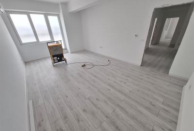 Penthouse cu 3 camere decomandat în Galata - 19