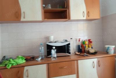 Inchiriez aparatment cu 3 camere - 3