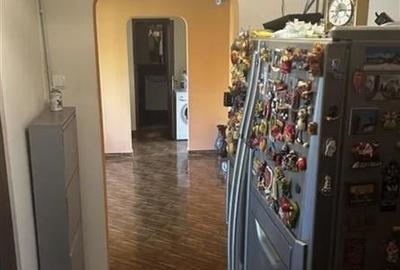 Vanzare Apartament 3 Camere Semidecomandat Bld. Brancoveanu - 6
