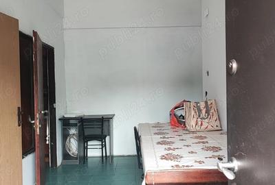 Spațiu comercial, de 92 mp, în Central - 4