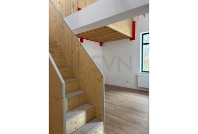 Casă cu 4 camere cu Canalizare în Moșilor - 2