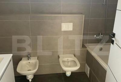 Casă cu 4 camere cu Teren 400 Mp în Central