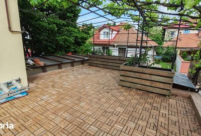 Apartament cu 4 camere, mobilat în Grivița